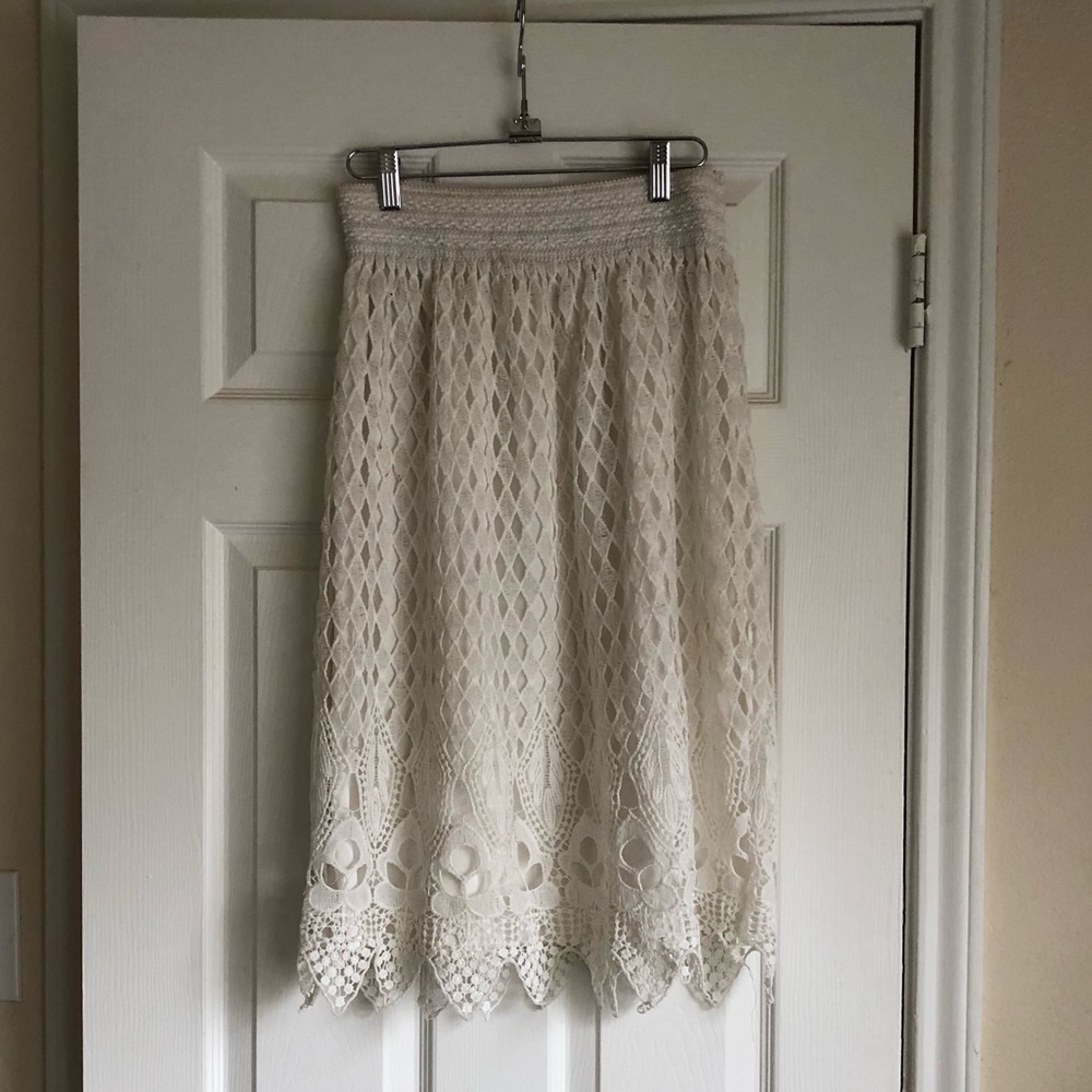 White textured midi skirt